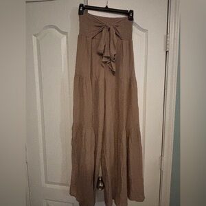 HYFVE Brown Textured wide legged lined pant. Size Women’s small